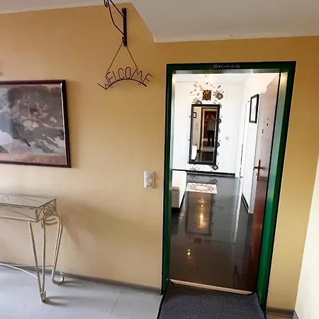 Lejlighed Moeblierte Mit Panoramablick Auf Koeln *