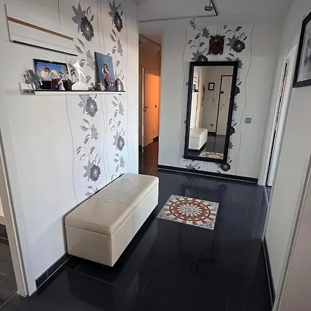 Apartamento Moeblierte Mit Panoramablick Auf Koeln
