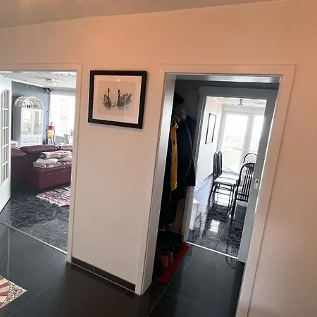 Lejlighed Moeblierte Mit Panoramablick Auf Koeln