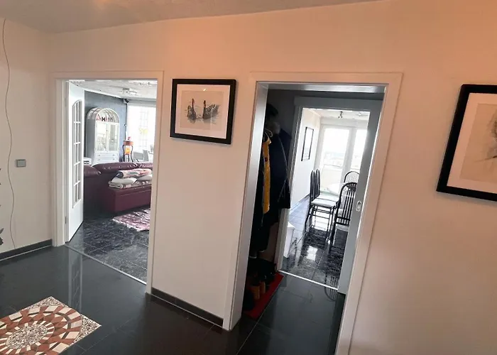 Lejlighed Moeblierte Mit Panoramablick Auf Koeln