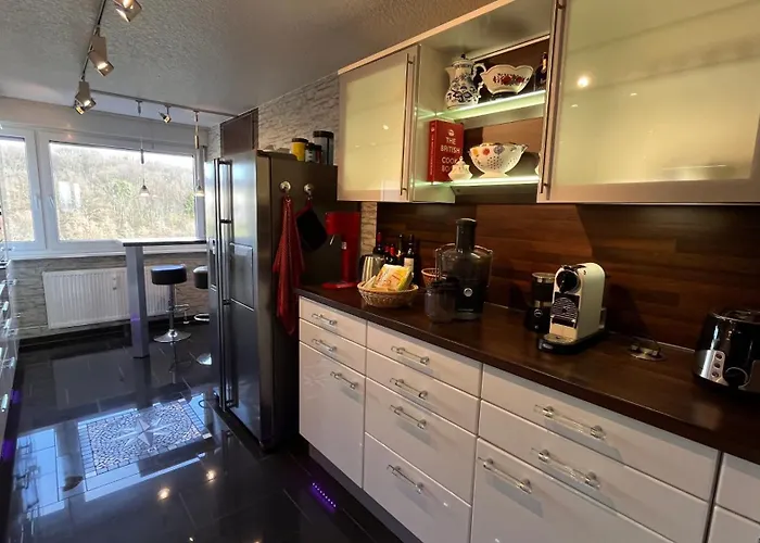 Moeblierte Mit Panoramablick Auf Koeln