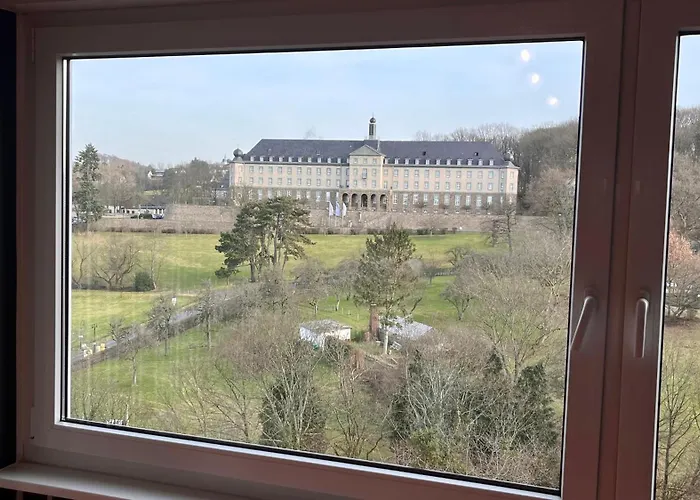 Moeblierte Mit Panoramablick Auf Koeln Bergisch Gladbach
