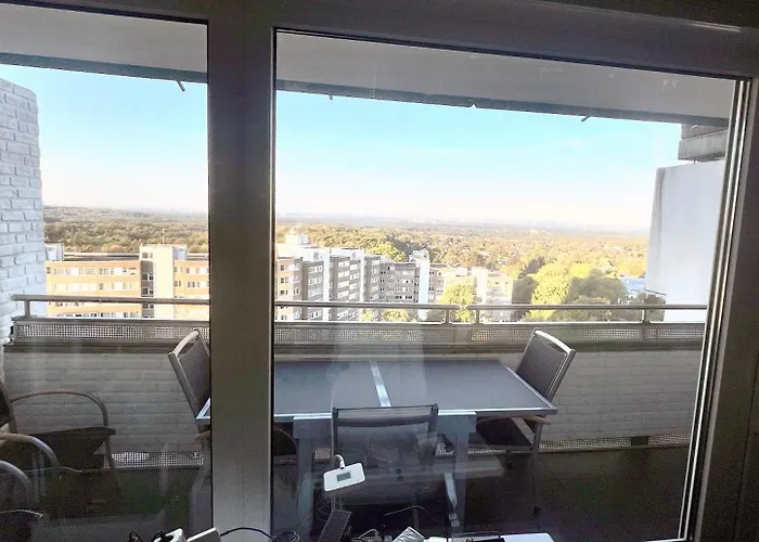 Moeblierte Mit Panoramablick Auf Koeln Lejlighed